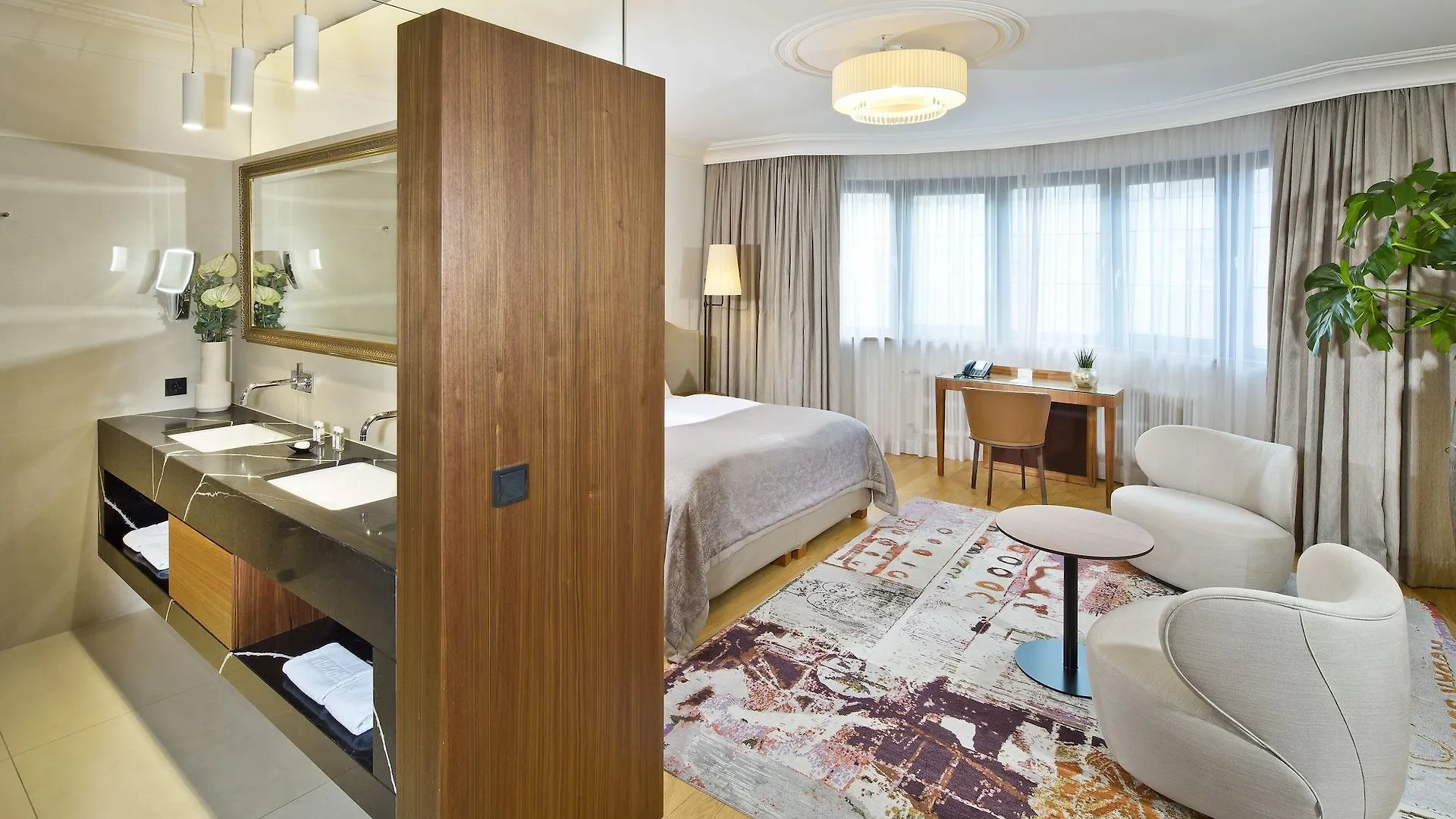 ****  אינסברוק Hotel Maximilian - Stadthaus Penz אוסטריה