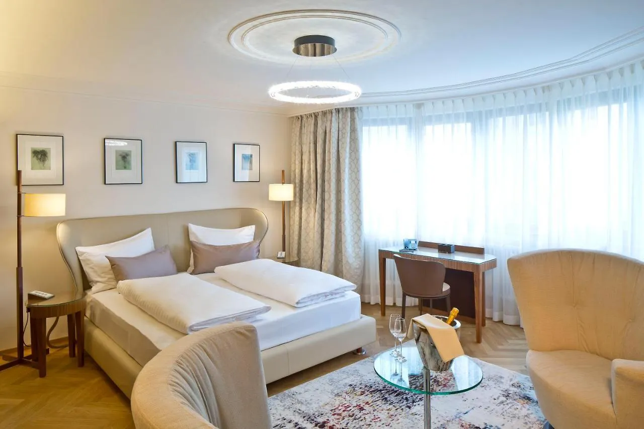 אינסברוק Hotel Maximilian - Stadthaus Penz 4*,  אוסטריה